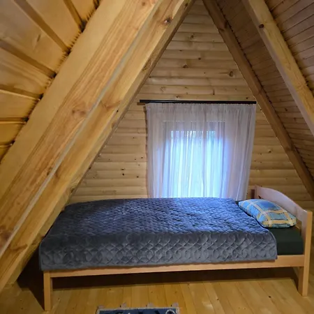 Jaslice Prenja - Ozren Vikendica